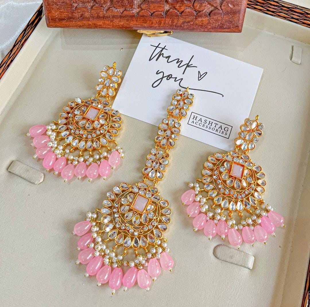 Festival Gold Plated Kundan Chandbali Earrings Tikka Set at Rs 360/piece in  Mumbai